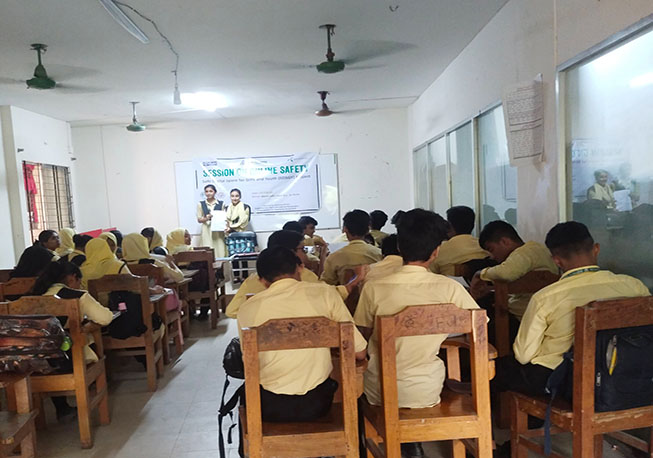 7.06.2023 Online Session in Ratna Garva Farida Jaman High School, Uttor Badda, Dhaka