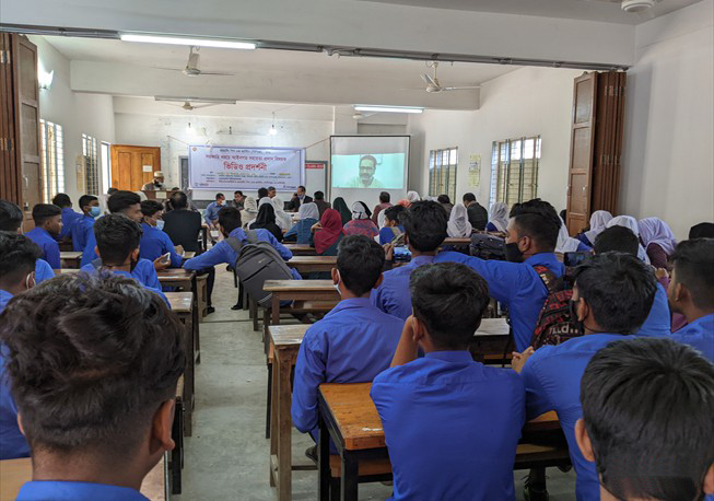 Video Projection in Ghoshail High School Joy Krishnapur Union under Nawabganj Upazila, Dhaka (3)