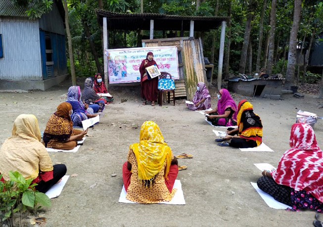 Courtyard meeting in Mohabatpur, Bandura Union, Nawabganj, Dhaka