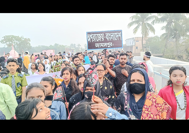 ভাষা শহীদদের প্রতি শ্রদ্ধা